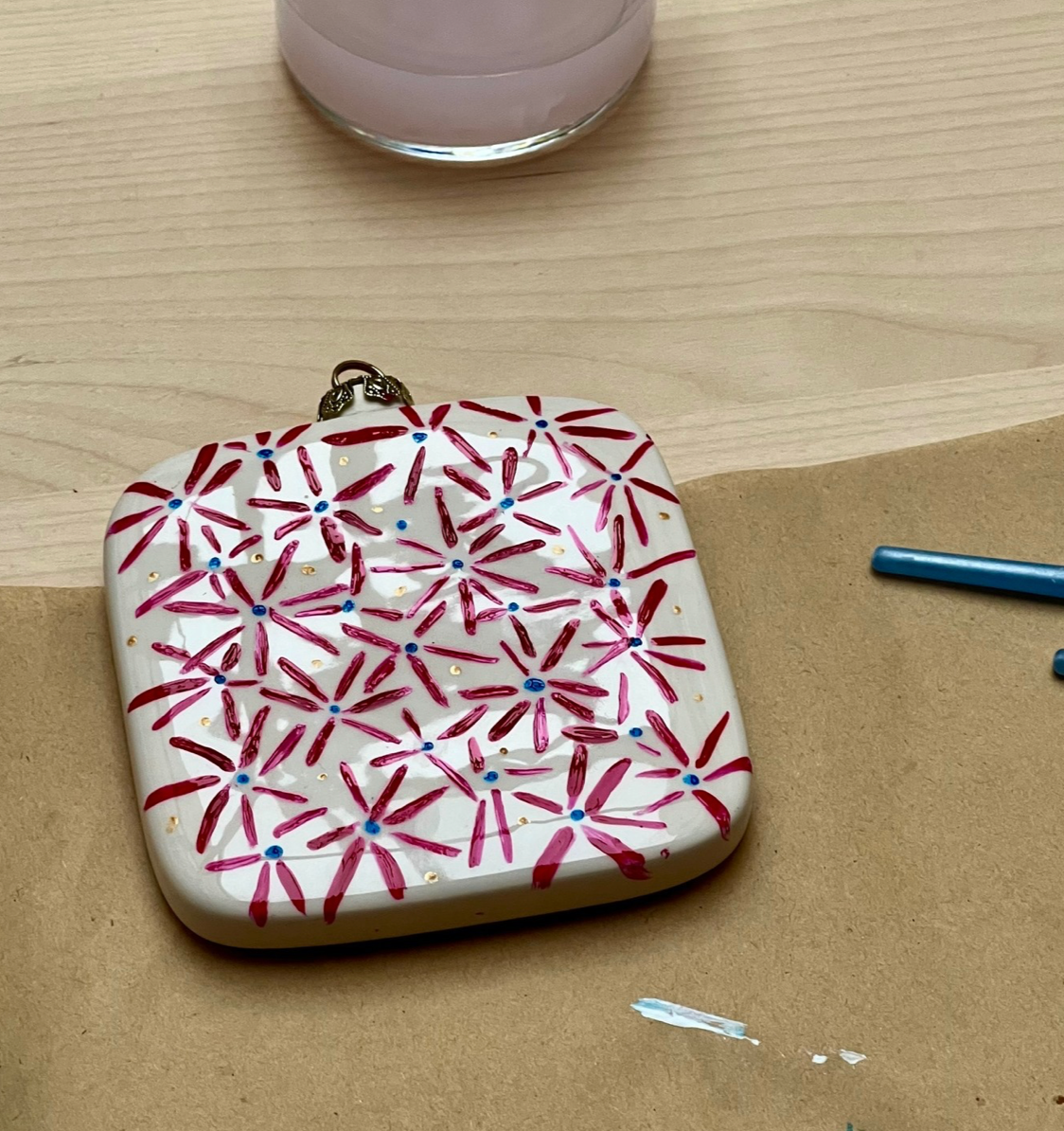 🎄 Atelier de peinture sur décorations de Noël - Marché de Noël de La Villette