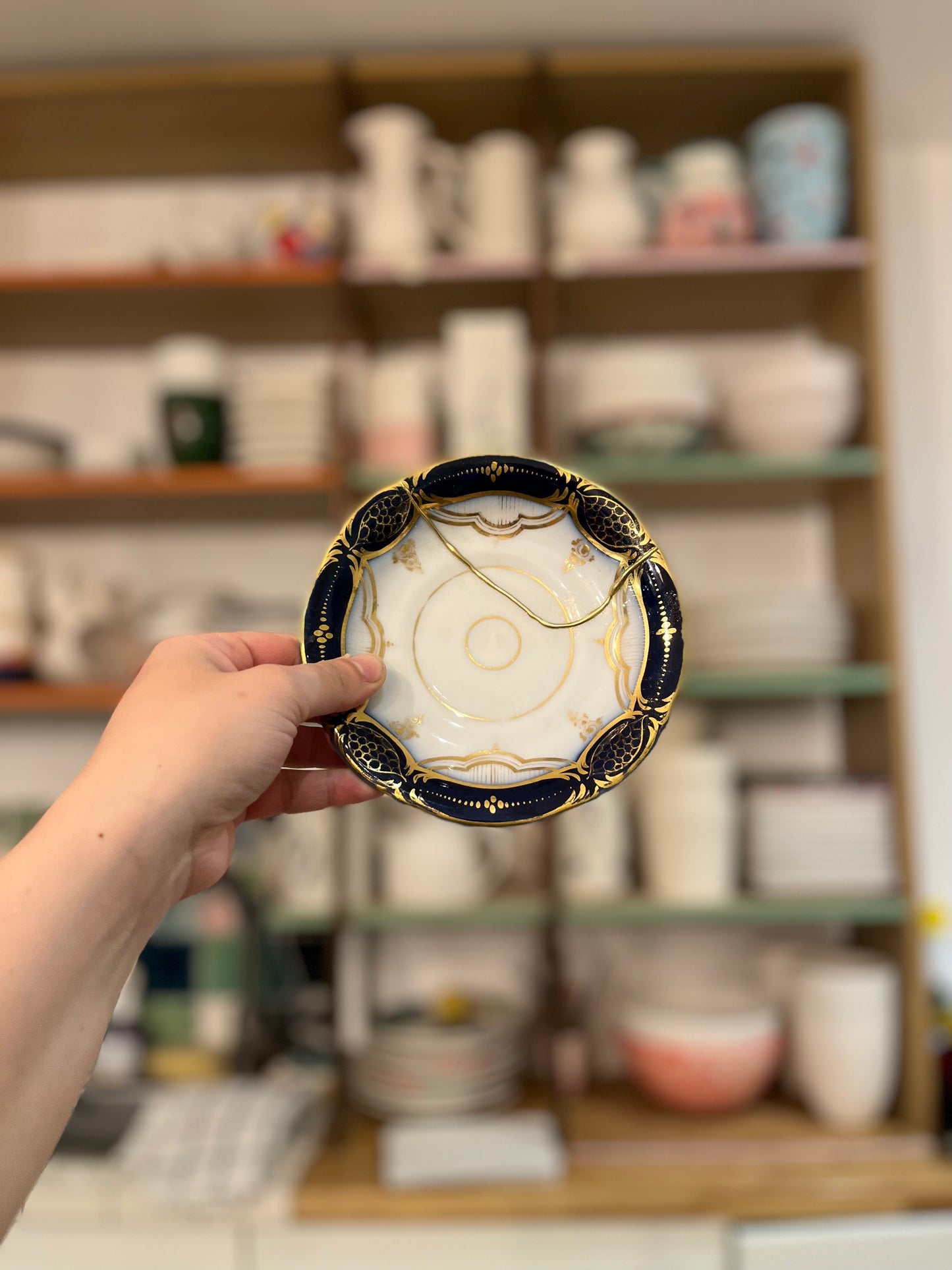 Atelier Kintsugi, Initiation à la technique japonaise de réparation de céramique - Versailles