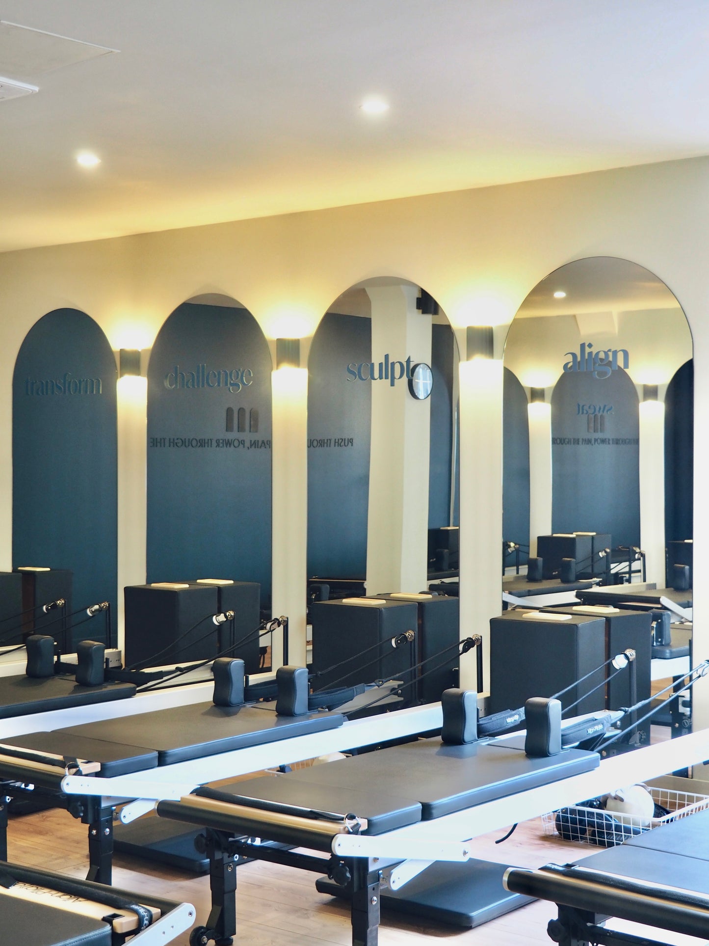 🌿 Atelier exclusif – The New Me x Céramicafé Geneviève Versailles