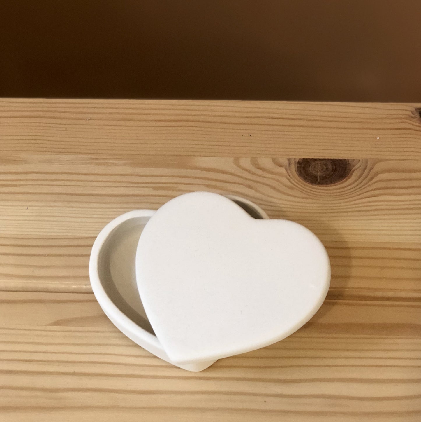Céramique à décorer - Boîte coeur
