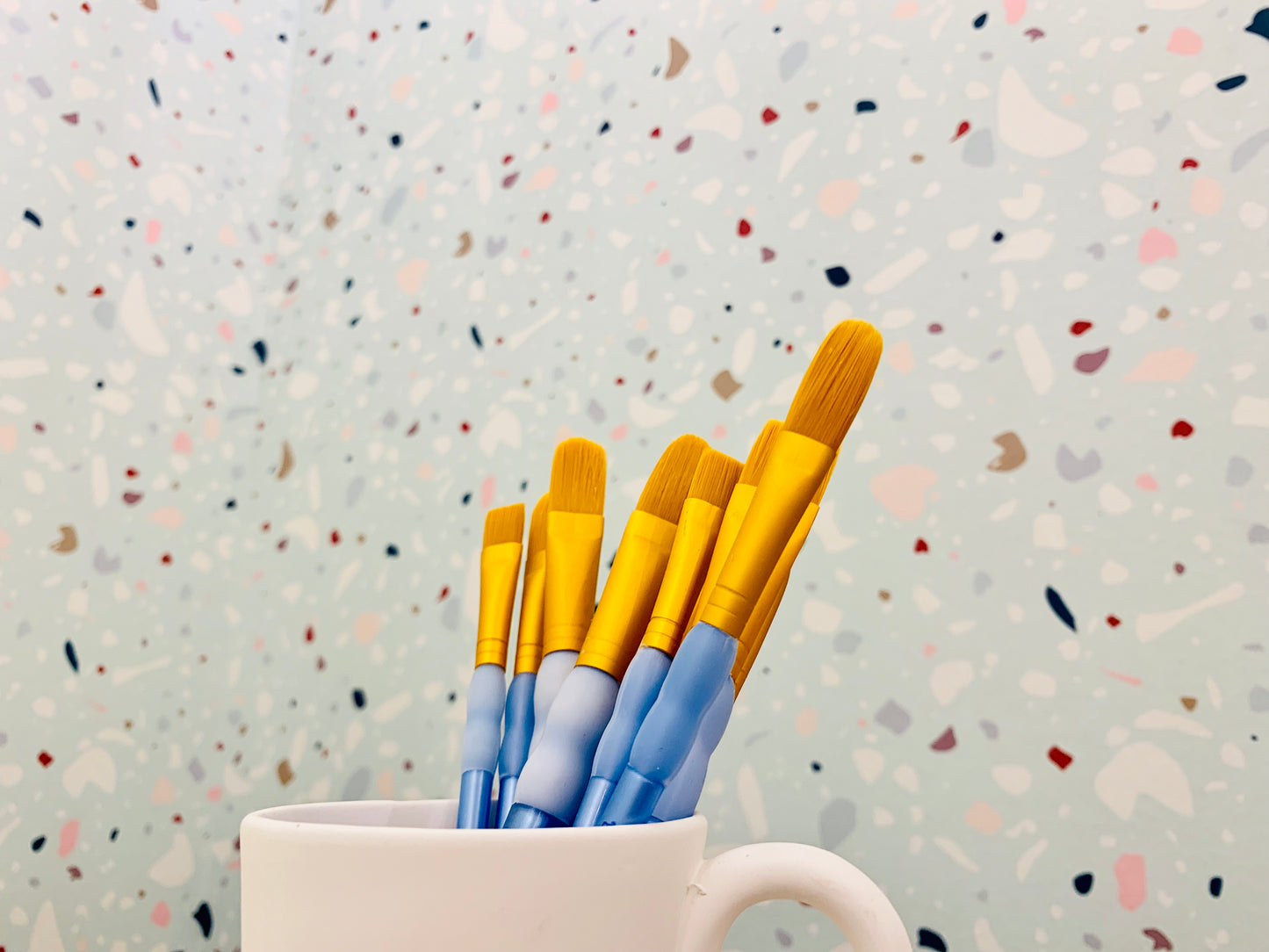 Set of 3 brushes (various sizes)